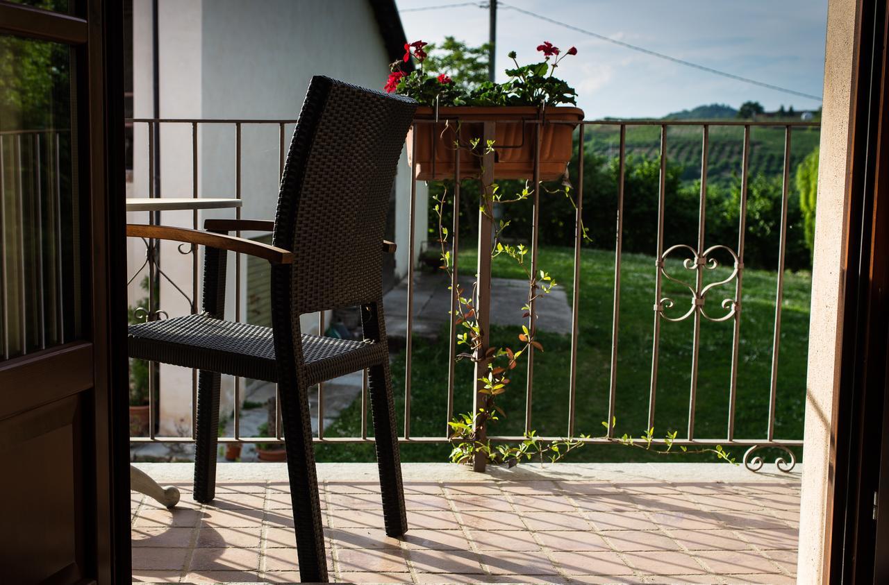 La Madonnina Agriturismo Dore Alba  Exterior photo